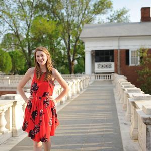 Meet your Posher, Nicole